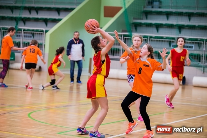 Zdjęcie w galerii na portalu naszraciborz.pl: Koszykarki z Markowic najlepsze w miejskich finałach wiadomości z regionu