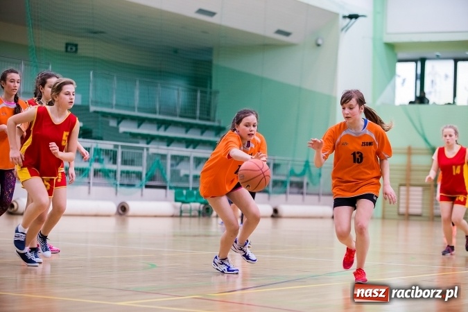 Zdjęcie w galerii na portalu naszraciborz.pl: Koszykarki z Markowic najlepsze w miejskich finałach wiadomości z regionu