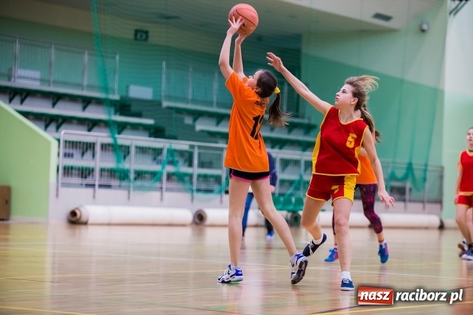Zdjęcie w galerii na portalu naszraciborz.pl: Koszykarki z Markowic najlepsze w miejskich finałach wiadomości z regionu