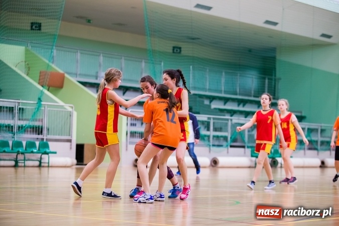 Zdjęcie w galerii na portalu naszraciborz.pl: Koszykarki z Markowic najlepsze w miejskich finałach wiadomości z regionu