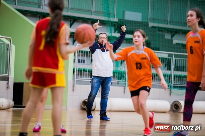 Zdjęcie w galerii na portalu naszraciborz.pl: Koszykarki z Markowic najlepsze w miejskich finałach wiadomości z regionu