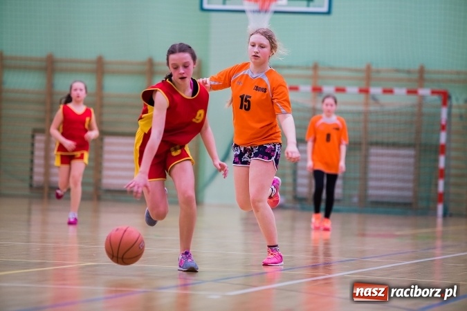 Zdjęcie w galerii na portalu naszraciborz.pl: Koszykarki z Markowic najlepsze w miejskich finałach wiadomości z regionu