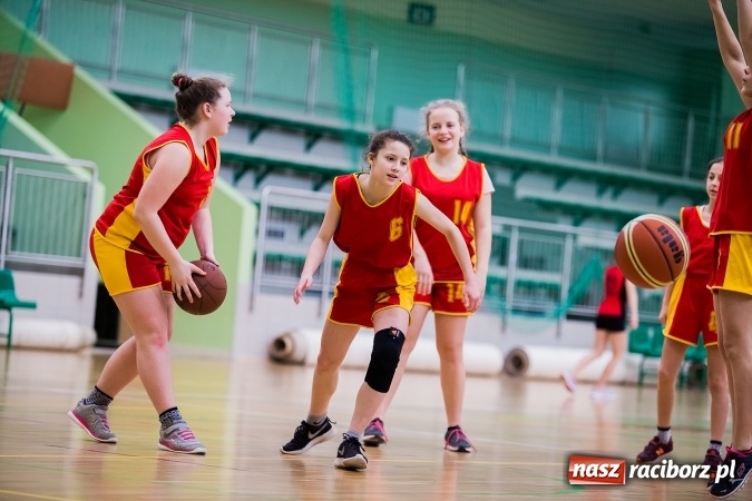 Zdjęcie w galerii na portalu naszraciborz.pl: Koszykarki z Markowic najlepsze w miejskich finałach wiadomości z regionu