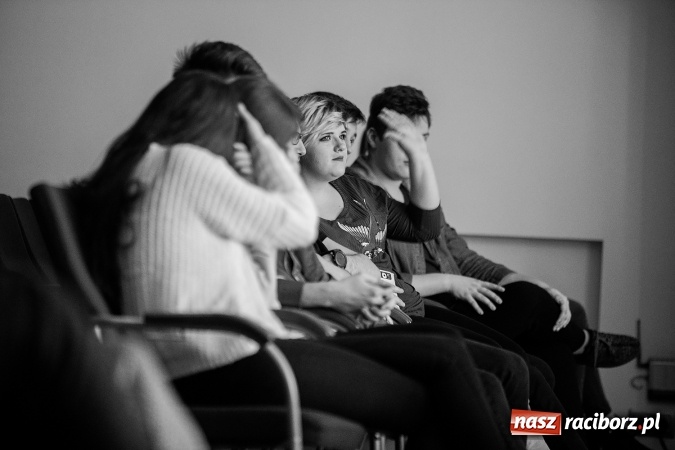 Zdjęcie w galerii na portalu naszraciborz.pl: Koncert uczniów II LO na Zamku Piastowskim wiadomości z regionu