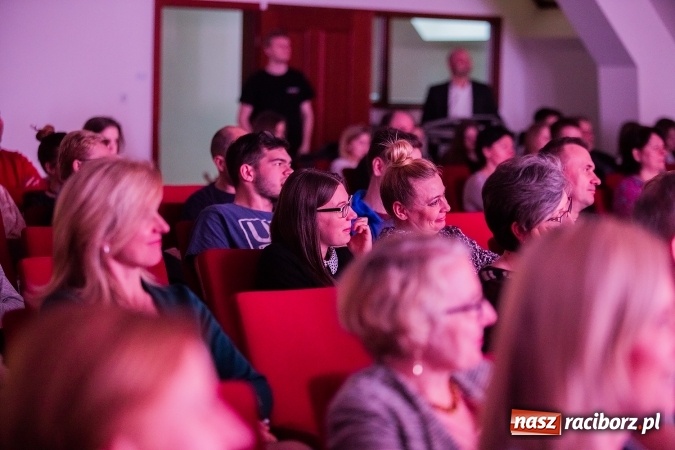 Zdjęcie w galerii na portalu naszraciborz.pl: Koncert uczniów II LO na Zamku Piastowskim wiadomości z regionu