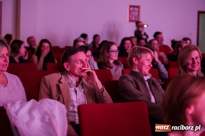 Zdjęcie w galerii na portalu naszraciborz.pl: Koncert uczniów II LO na Zamku Piastowskim wiadomości z regionu