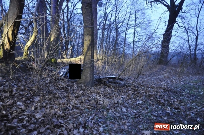 Zdjęcie w galerii na portalu naszraciborz.pl: Tragedia w Tworkowie. Na Hrozie zginął motocyklista, mieszkaniec Roszkowa wiadomości z regionu
