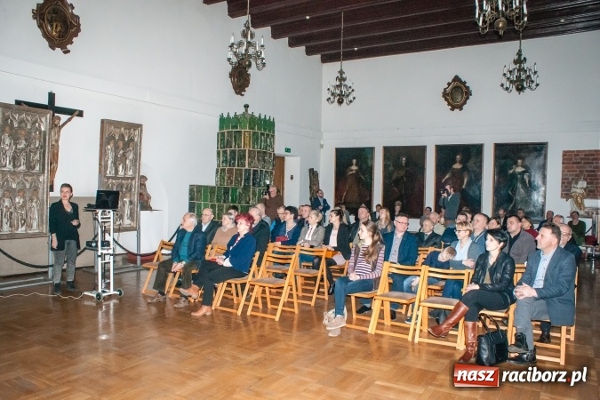Zdjęcie w galerii na portalu naszraciborz.pl: Otwarcie wystawy Zaułek dominikański w raciborskim Muzeum wiadomości z regionu