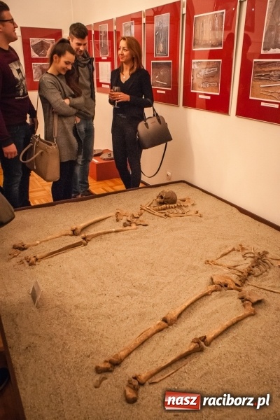 Zdjęcie w galerii na portalu naszraciborz.pl: Otwarcie wystawy Zaułek dominikański w raciborskim Muzeum wiadomości z regionu