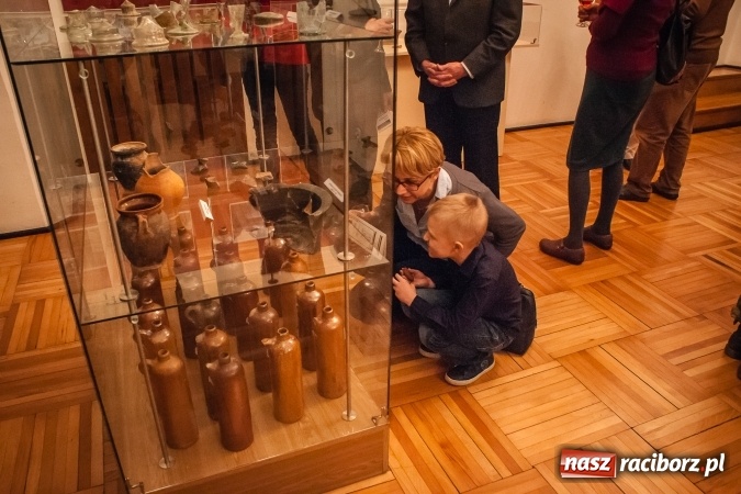 Zdjęcie w galerii na portalu naszraciborz.pl: Otwarcie wystawy Zaułek dominikański w raciborskim Muzeum wiadomości z regionu