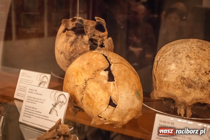 Zdjęcie w galerii na portalu naszraciborz.pl: Otwarcie wystawy Zaułek dominikański w raciborskim Muzeum wiadomości z regionu