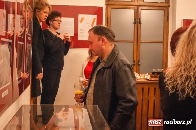Zdjęcie w galerii na portalu naszraciborz.pl: Otwarcie wystawy Zaułek dominikański w raciborskim Muzeum wiadomości z regionu