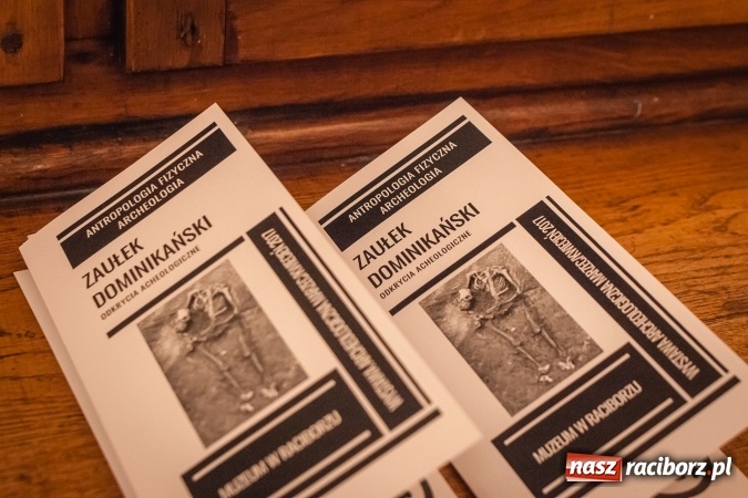 Zdjęcie w galerii na portalu naszraciborz.pl: Otwarcie wystawy Zaułek dominikański w raciborskim Muzeum wiadomości z regionu