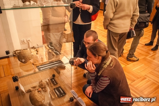 Zdjęcie w galerii na portalu naszraciborz.pl: Otwarcie wystawy Zaułek dominikański w raciborskim Muzeum wiadomości z regionu