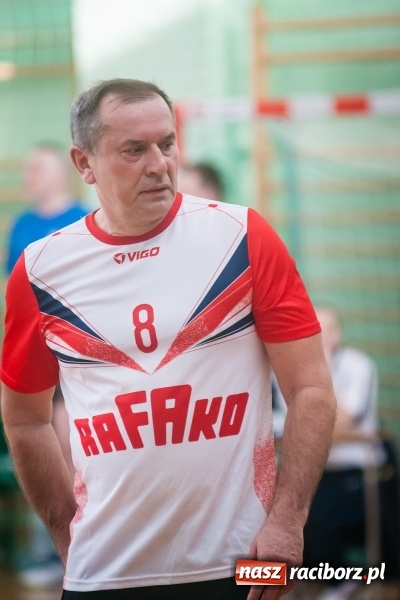 Zdjęcie w galerii na portalu naszraciborz.pl: Trwa VII edycja siatkarskiego Turnieju Zakładów Pracy i Służb Mudurowych o Puchar Prezydenta wiadomości z regionu