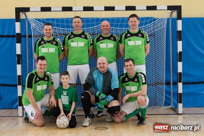 Zdjęcie w galerii na portalu naszraciborz.pl: KWS Racibórz wygrało turniej oldbojów w Pietrowicach Wielkich wiadomości z regionu