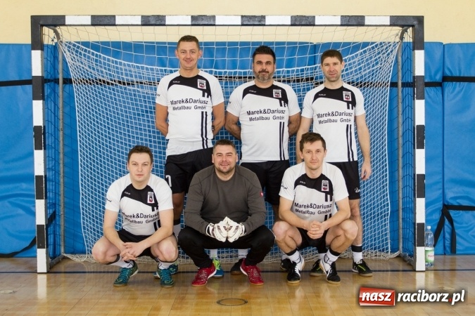 Zdjęcie w galerii na portalu naszraciborz.pl: KWS Racibórz wygrało turniej oldbojów w Pietrowicach Wielkich wiadomości z regionu