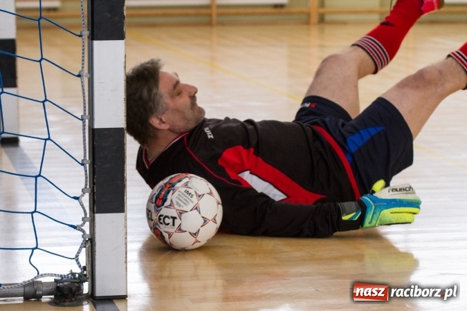 Zdjęcie w galerii na portalu naszraciborz.pl: KWS Racibórz wygrało turniej oldbojów w Pietrowicach Wielkich wiadomości z regionu