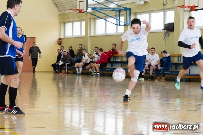 Zdjęcie w galerii na portalu naszraciborz.pl: KWS Racibórz wygrało turniej oldbojów w Pietrowicach Wielkich wiadomości z regionu