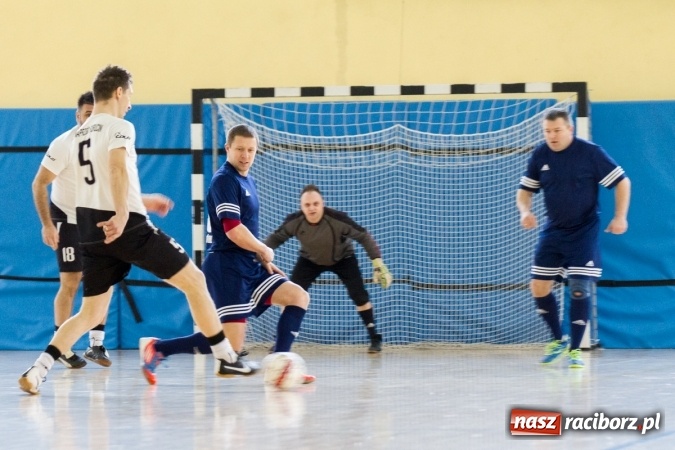 Zdjęcie w galerii na portalu naszraciborz.pl: KWS Racibórz wygrało turniej oldbojów w Pietrowicach Wielkich wiadomości z regionu