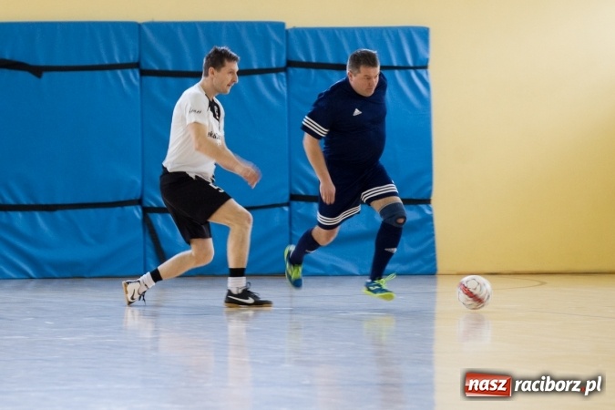 Zdjęcie w galerii na portalu naszraciborz.pl: KWS Racibórz wygrało turniej oldbojów w Pietrowicach Wielkich wiadomości z regionu