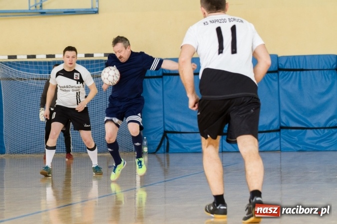 Zdjęcie w galerii na portalu naszraciborz.pl: KWS Racibórz wygrało turniej oldbojów w Pietrowicach Wielkich wiadomości z regionu