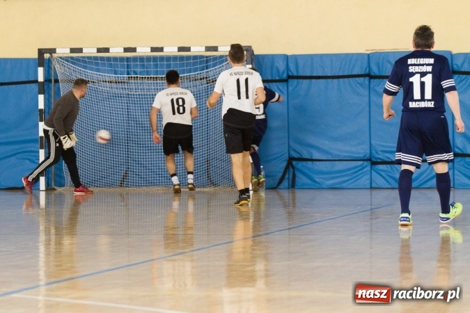 Zdjęcie w galerii na portalu naszraciborz.pl: KWS Racibórz wygrało turniej oldbojów w Pietrowicach Wielkich wiadomości z regionu