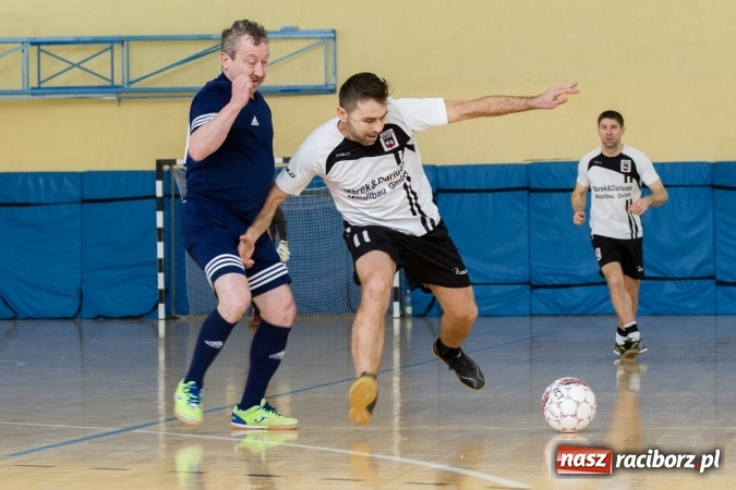 Zdjęcie w galerii na portalu naszraciborz.pl: KWS Racibórz wygrało turniej oldbojów w Pietrowicach Wielkich wiadomości z regionu