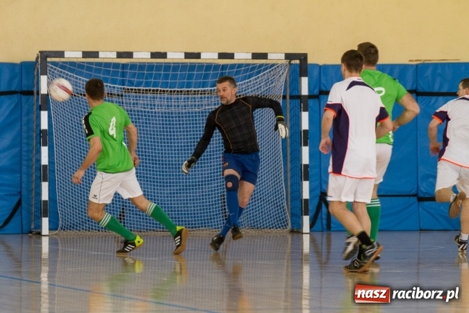 Zdjęcie w galerii na portalu naszraciborz.pl: KWS Racibórz wygrało turniej oldbojów w Pietrowicach Wielkich wiadomości z regionu