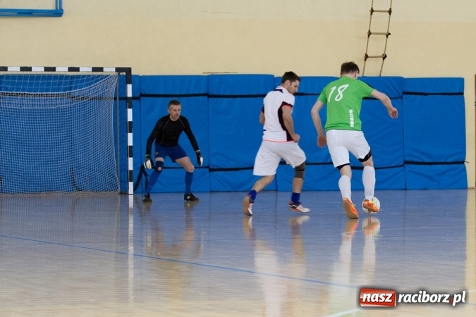 Zdjęcie w galerii na portalu naszraciborz.pl: KWS Racibórz wygrało turniej oldbojów w Pietrowicach Wielkich wiadomości z regionu