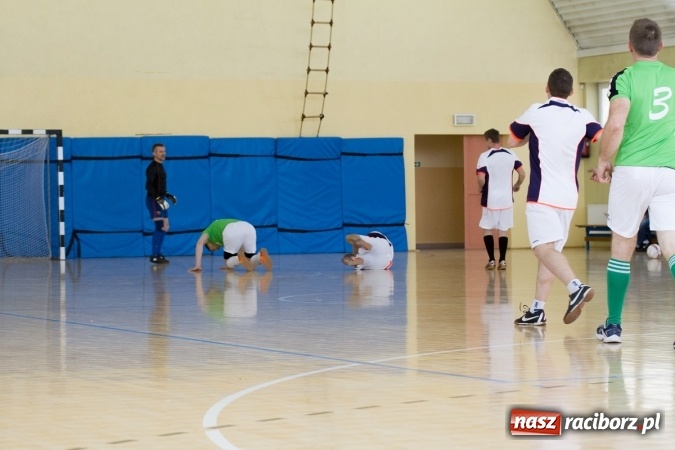 Zdjęcie w galerii na portalu naszraciborz.pl: KWS Racibórz wygrało turniej oldbojów w Pietrowicach Wielkich wiadomości z regionu
