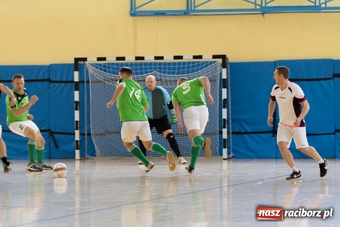 Zdjęcie w galerii na portalu naszraciborz.pl: KWS Racibórz wygrało turniej oldbojów w Pietrowicach Wielkich wiadomości z regionu