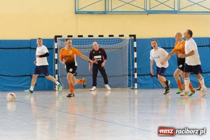 Zdjęcie w galerii na portalu naszraciborz.pl: KWS Racibórz wygrało turniej oldbojów w Pietrowicach Wielkich wiadomości z regionu