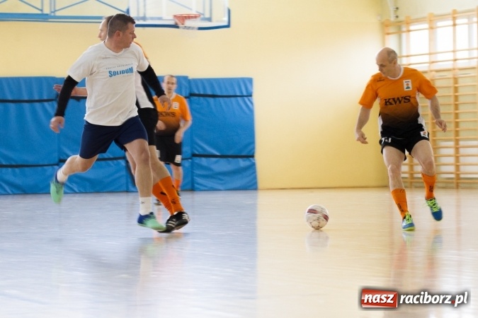 Zdjęcie w galerii na portalu naszraciborz.pl: KWS Racibórz wygrało turniej oldbojów w Pietrowicach Wielkich wiadomości z regionu