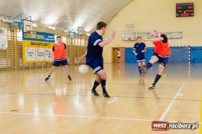 Zdjęcie w galerii na portalu naszraciborz.pl: KWS Racibórz wygrało turniej oldbojów w Pietrowicach Wielkich wiadomości z regionu