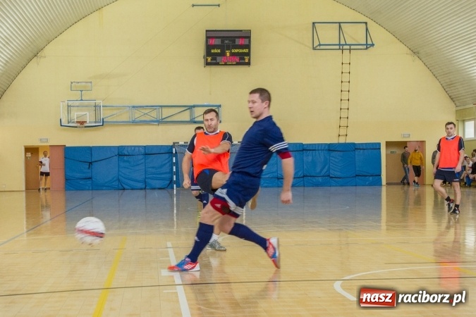 Zdjęcie w galerii na portalu naszraciborz.pl: KWS Racibórz wygrało turniej oldbojów w Pietrowicach Wielkich wiadomości z regionu