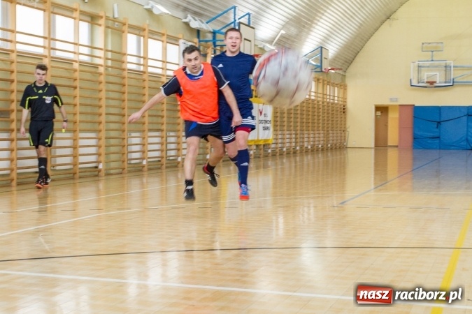Zdjęcie w galerii na portalu naszraciborz.pl: KWS Racibórz wygrało turniej oldbojów w Pietrowicach Wielkich wiadomości z regionu