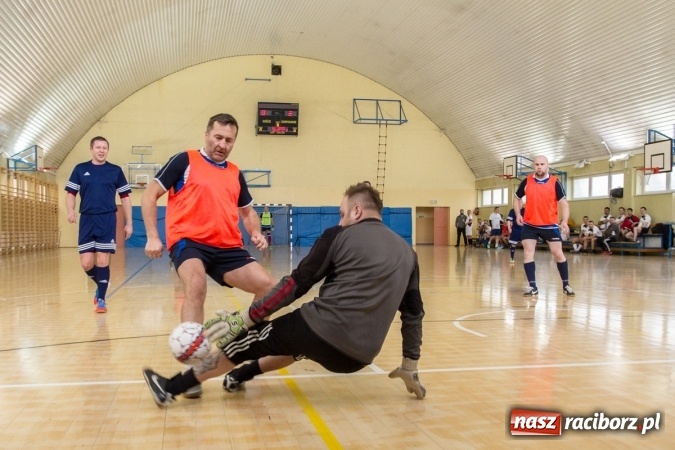 Zdjęcie w galerii na portalu naszraciborz.pl: KWS Racibórz wygrało turniej oldbojów w Pietrowicach Wielkich wiadomości z regionu