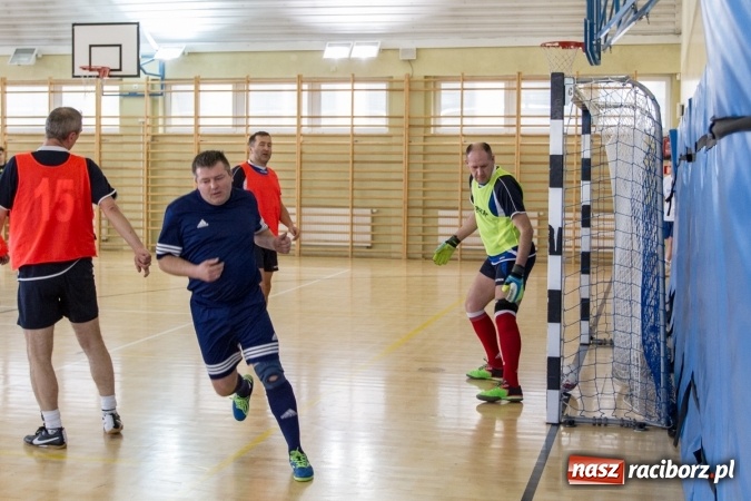 Zdjęcie w galerii na portalu naszraciborz.pl: KWS Racibórz wygrało turniej oldbojów w Pietrowicach Wielkich wiadomości z regionu