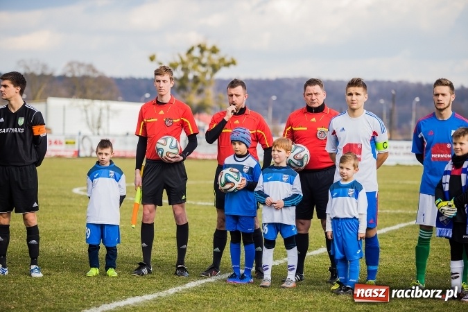 Zdjęcie w galerii na portalu naszraciborz.pl: Mateusz Kocot odprawia z kwitkiem Concordię z Knurowa wiadomości z regionu