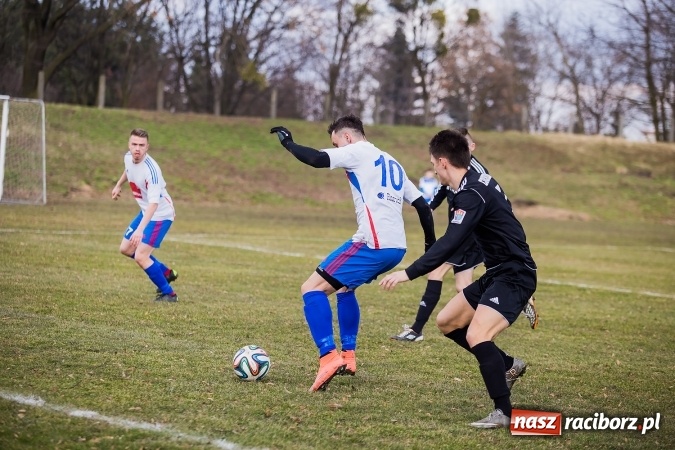 Zdjęcie w galerii na portalu naszraciborz.pl: Mateusz Kocot odprawia z kwitkiem Concordię z Knurowa wiadomości z regionu