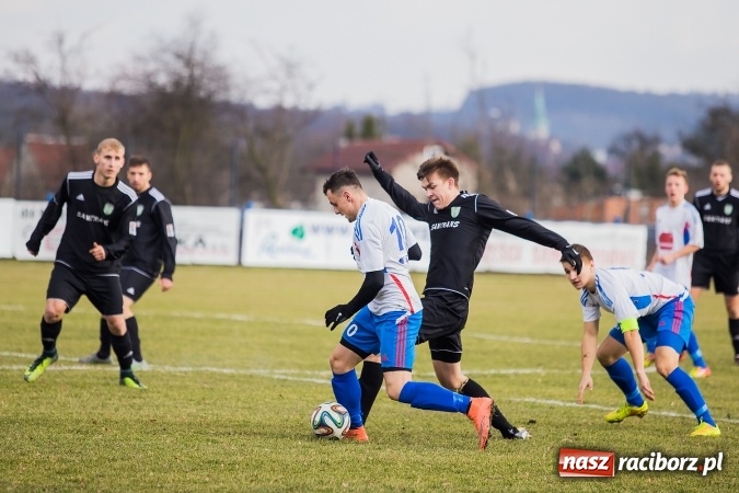Zdjęcie w galerii na portalu naszraciborz.pl: Mateusz Kocot odprawia z kwitkiem Concordię z Knurowa wiadomości z regionu