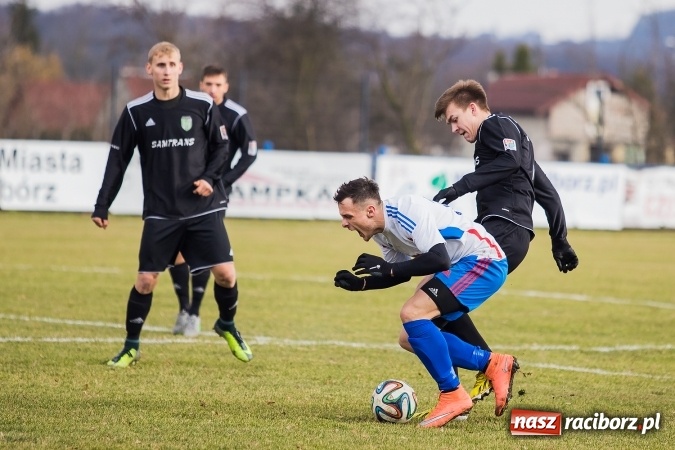 Zdjęcie w galerii na portalu naszraciborz.pl: Mateusz Kocot odprawia z kwitkiem Concordię z Knurowa wiadomości z regionu