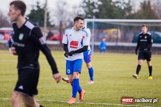 Zdjęcie w galerii na portalu naszraciborz.pl: Mateusz Kocot odprawia z kwitkiem Concordię z Knurowa wiadomości z regionu