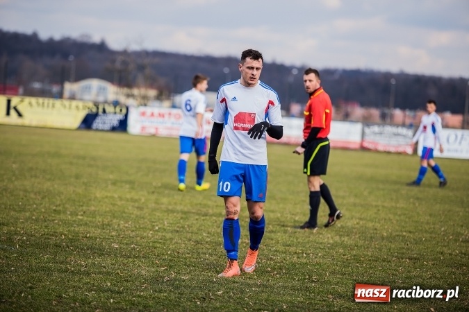 Zdjęcie w galerii na portalu naszraciborz.pl: Mateusz Kocot odprawia z kwitkiem Concordię z Knurowa wiadomości z regionu