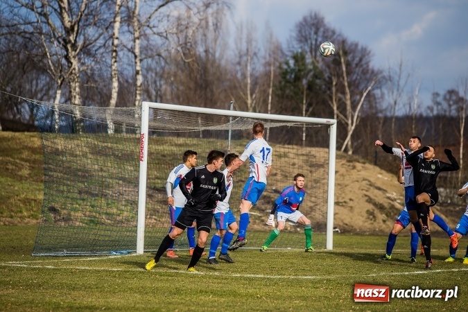 Zdjęcie w galerii na portalu naszraciborz.pl: Mateusz Kocot odprawia z kwitkiem Concordię z Knurowa wiadomości z regionu