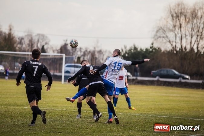 Zdjęcie w galerii na portalu naszraciborz.pl: Mateusz Kocot odprawia z kwitkiem Concordię z Knurowa wiadomości z regionu