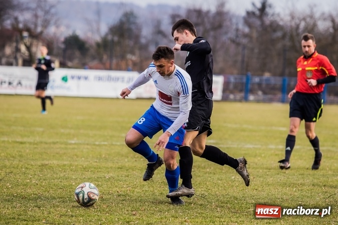 Zdjęcie w galerii na portalu naszraciborz.pl: Mateusz Kocot odprawia z kwitkiem Concordię z Knurowa wiadomości z regionu