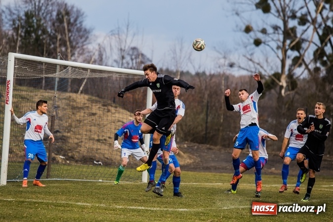 Zdjęcie w galerii na portalu naszraciborz.pl: Mateusz Kocot odprawia z kwitkiem Concordię z Knurowa wiadomości z regionu