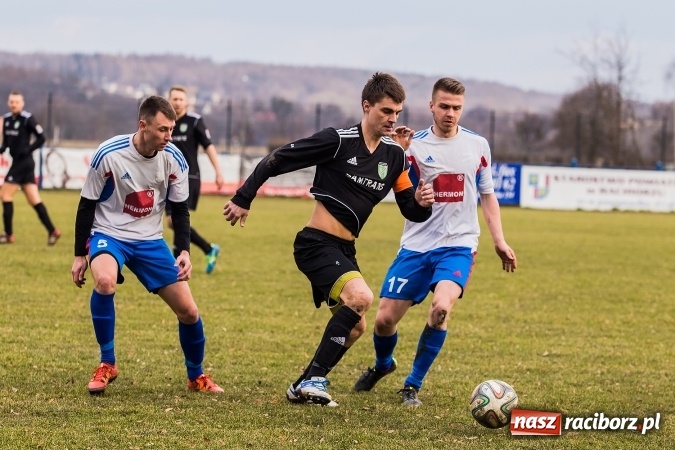 Zdjęcie w galerii na portalu naszraciborz.pl: Mateusz Kocot odprawia z kwitkiem Concordię z Knurowa wiadomości z regionu